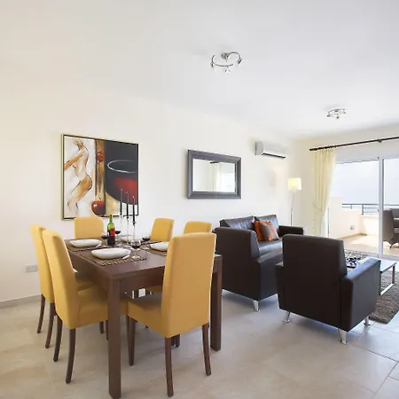 Chloraka Terrace Apartment
