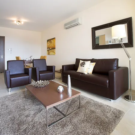 Апартаменты Chloraka Terrace Lemba