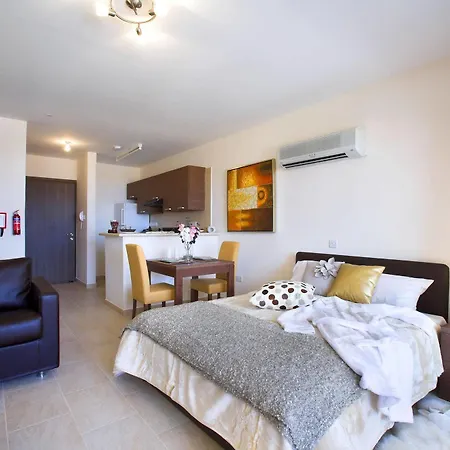 Apartmán Chloraka Terrace *