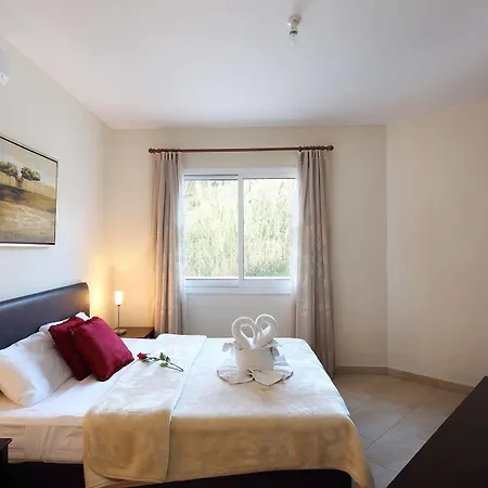 Apartmán Chloraka Terrace *