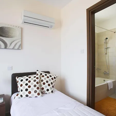 Chloraka Terrace Apartmán