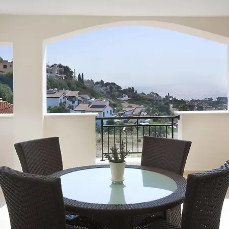 Chloraka Terrace Apartament *